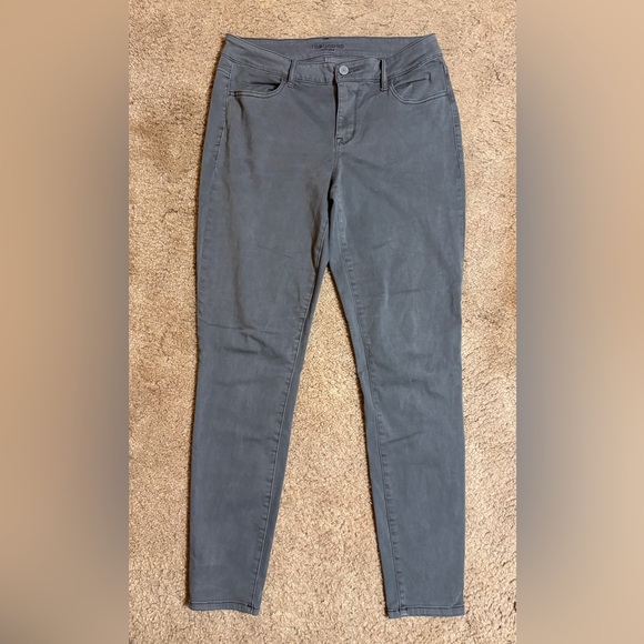 Maurices Mid-Rise Gray Jeans Size Large Long - Picture 1 of 6